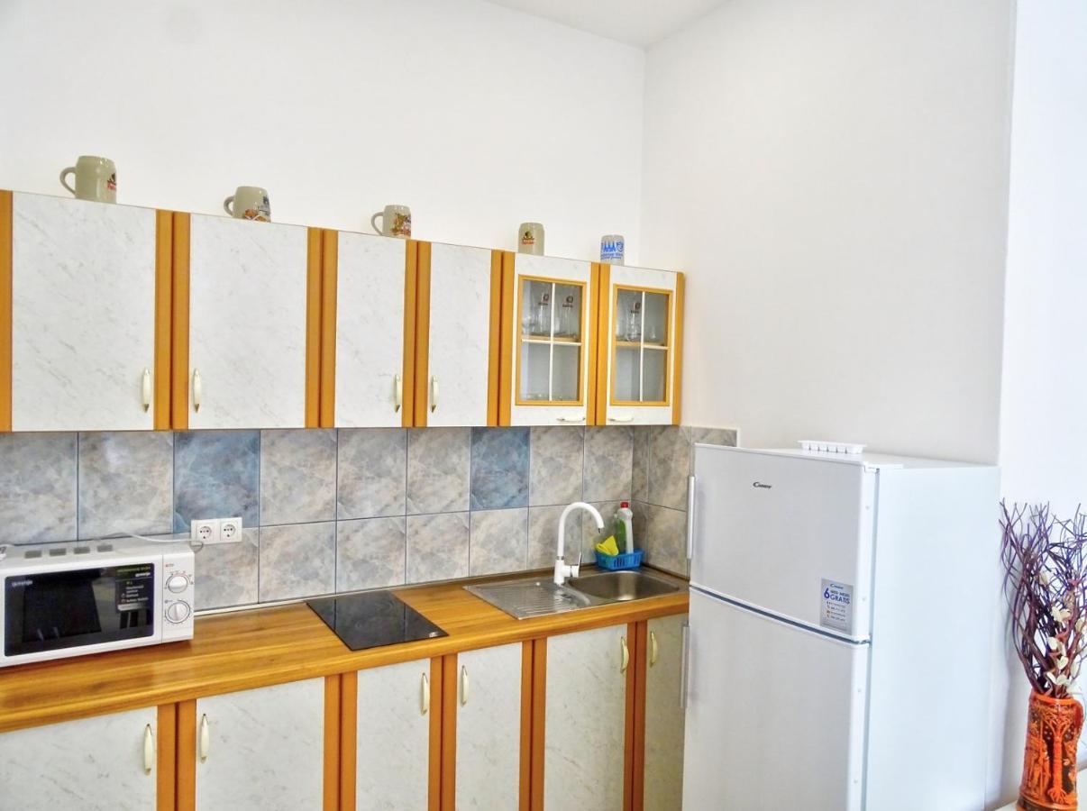 Apartments Zoka Vir Exterior photo